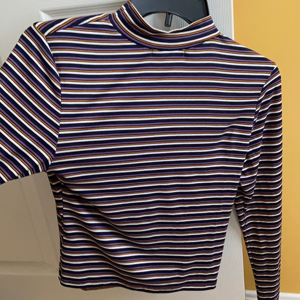 turtleneck cropped long sleeve